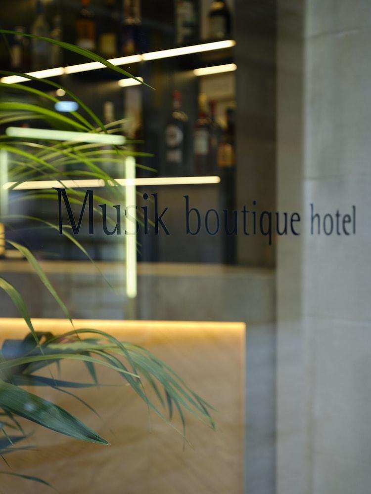 Musik Boutique Hotel Barcelona Exterior photo